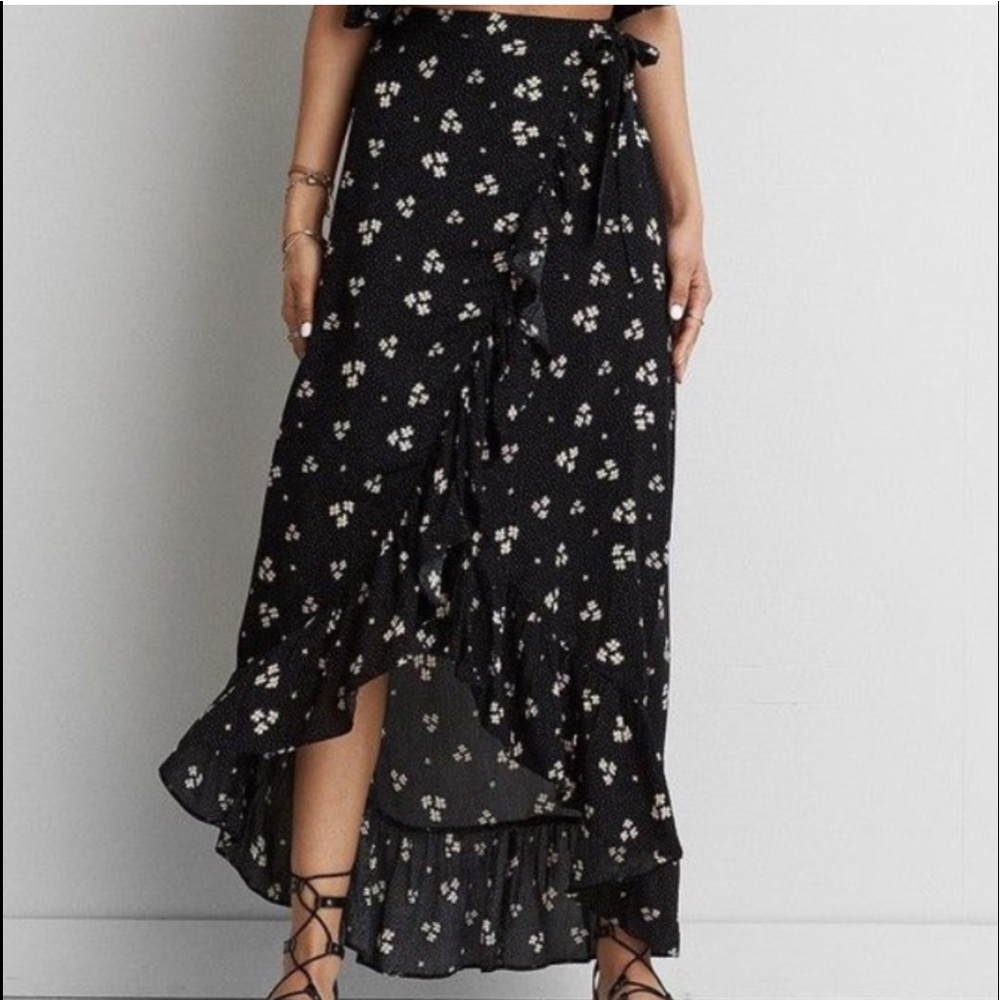 American Eagle Wrap Flower Skirt